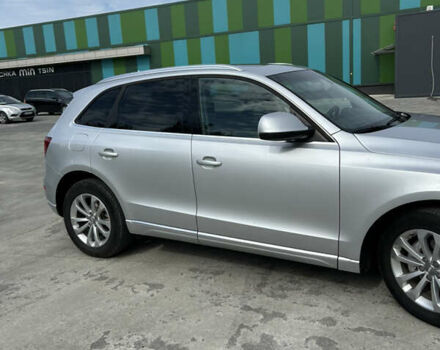 Серый Ауди Ку 5, объемом двигателя 1.98 л и пробегом 263 тыс. км за 12900 $, фото 2 на Automoto.ua