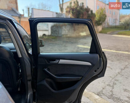 Серый Ауди Ку 5, объемом двигателя 2 л и пробегом 239 тыс. км за 17799 $, фото 91 на Automoto.ua