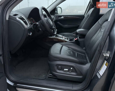 Сірий Ауді Ку 5, об'ємом двигуна 2 л та пробігом 175 тис. км за 15000 $, фото 31 на Automoto.ua