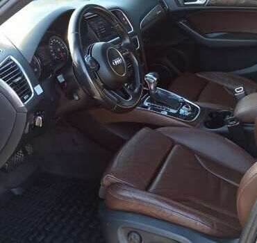 Серый Ауди Ку 5, объемом двигателя 2.97 л и пробегом 195 тыс. км за 19700 $, фото 24 на Automoto.ua