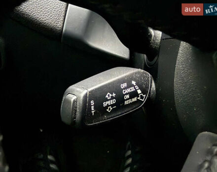 Серый Ауди Ку 5, объемом двигателя 2 л и пробегом 252 тыс. км за 13250 $, фото 18 на Automoto.ua