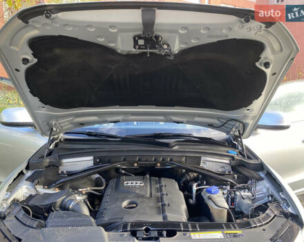Серый Ауди Ку 5, объемом двигателя 2 л и пробегом 140 тыс. км за 12500 $, фото 41 на Automoto.ua