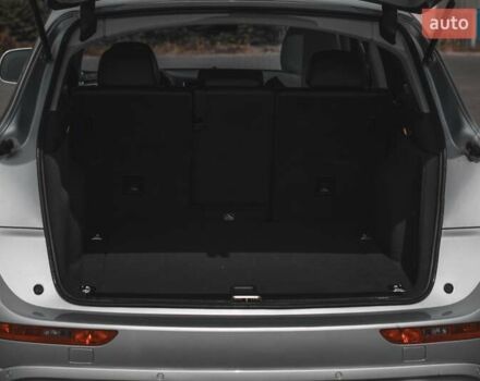 Серый Ауди Ку 5, объемом двигателя 1.98 л и пробегом 143 тыс. км за 16000 $, фото 11 на Automoto.ua