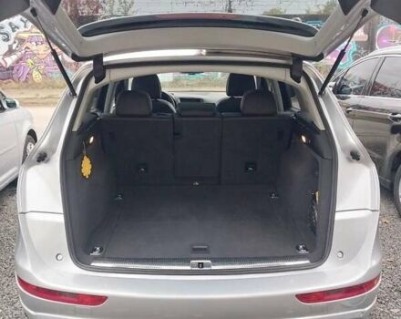 Серый Ауди Ку 5, объемом двигателя 3 л и пробегом 130 тыс. км за 19500 $, фото 1 на Automoto.ua