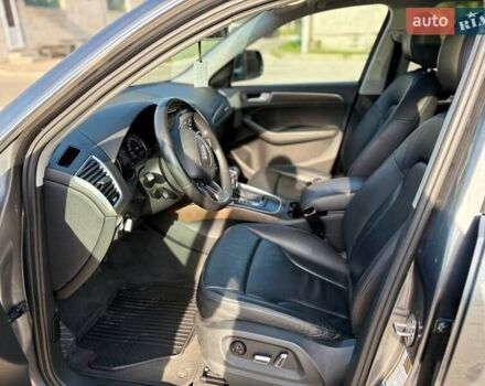 Сірий Ауді Ку 5, об'ємом двигуна 2 л та пробігом 218 тис. км за 14800 $, фото 4 на Automoto.ua