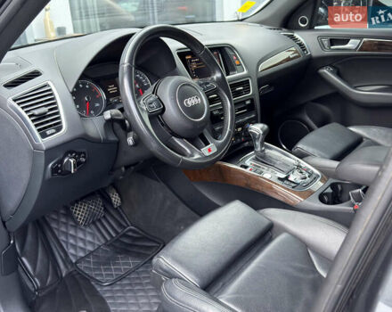 Серый Ауди Ку 5, объемом двигателя 3 л и пробегом 282 тыс. км за 12999 $, фото 14 на Automoto.ua