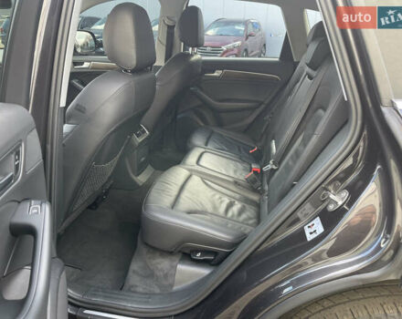 Серый Ауди Ку 5, объемом двигателя 2 л и пробегом 290 тыс. км за 13800 $, фото 17 на Automoto.ua