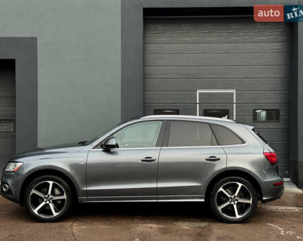 Серый Ауди Ку 5, объемом двигателя 3 л и пробегом 181 тыс. км за 15999 $, фото 4 на Automoto.ua