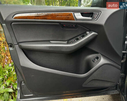 Ауди Ку 5 2014 в Киеве на Automoto.ua Серый Ауди Ку 5, объемом двигателя 2 л и пробегом 177 тыс. км за 17940 $, фото 12 на Automoto.ua