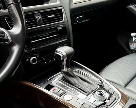 Сірий Ауді Ку 5, об'ємом двигуна 2 л та пробігом 219 тис. км за 15800 $, фото 27 на Automoto.ua