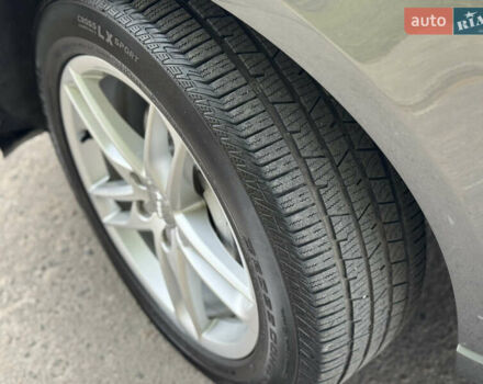 Серый Ауди Ку 5, объемом двигателя 2 л и пробегом 188 тыс. км за 14350 $, фото 108 на Automoto.ua