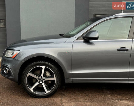 Серый Ауди Ку 5, объемом двигателя 3 л и пробегом 181 тыс. км за 15999 $, фото 3 на Automoto.ua