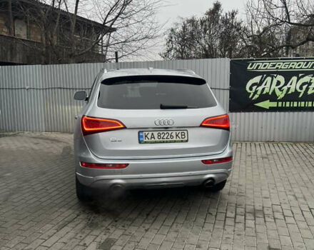 Сірий Ауді Ку 5, об'ємом двигуна 2 л та пробігом 177 тис. км за 14999 $, фото 4 на Automoto.ua