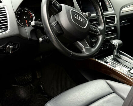 Сірий Ауді Ку 5, об'ємом двигуна 2 л та пробігом 219 тис. км за 15800 $, фото 24 на Automoto.ua