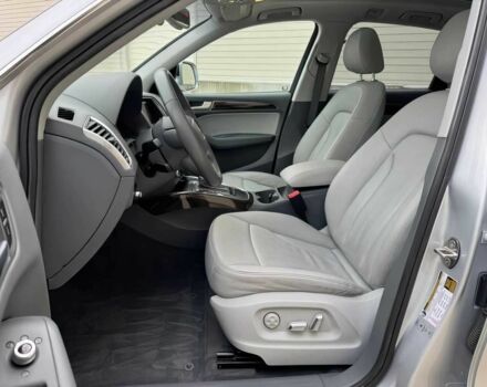 Сірий Ауді Ку 5, об'ємом двигуна 2 л та пробігом 90 тис. км за 14500 $, фото 10 на Automoto.ua