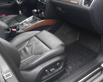 Серый Ауди Ку 5, объемом двигателя 3 л и пробегом 130 тыс. км за 19500 $, фото 3 на Automoto.ua