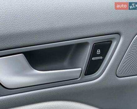 Серый Ауди Ку 5, объемом двигателя 1.98 л и пробегом 287 тыс. км за 13500 $, фото 50 на Automoto.ua