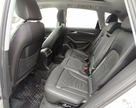 Сірий Ауді Ку 5, об'ємом двигуна 2 л та пробігом 152 тис. км за 13500 $, фото 6 на Automoto.ua