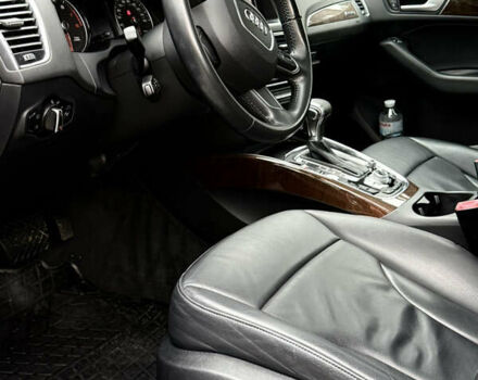 Сірий Ауді Ку 5, об'ємом двигуна 2 л та пробігом 219 тис. км за 15800 $, фото 25 на Automoto.ua