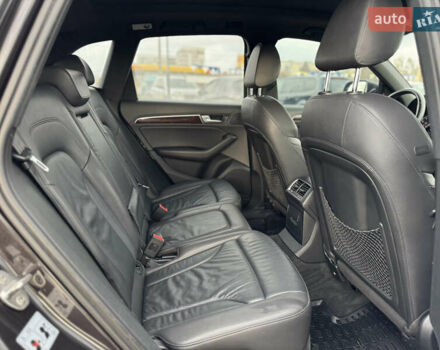 Серый Ауди Ку 5, объемом двигателя 2 л и пробегом 190 тыс. км за 15750 $, фото 25 на Automoto.ua