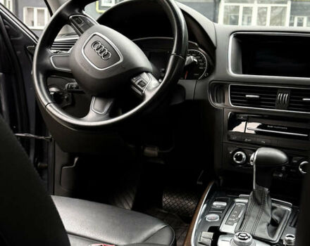 Сірий Ауді Ку 5, об'ємом двигуна 2 л та пробігом 219 тис. км за 15800 $, фото 32 на Automoto.ua