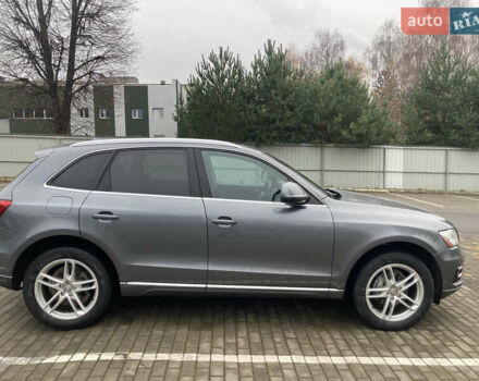 Серый Ауди Ку 5, объемом двигателя 2 л и пробегом 234 тыс. км за 12450 $, фото 2 на Automoto.ua