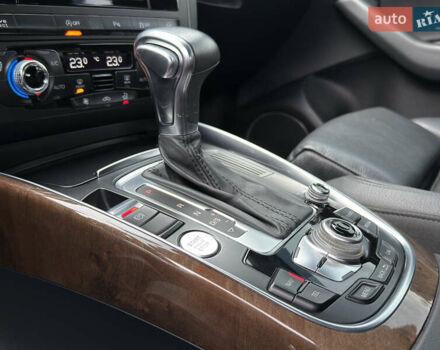 Серый Ауди Ку 5, объемом двигателя 3 л и пробегом 282 тыс. км за 12999 $, фото 25 на Automoto.ua