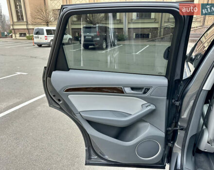 Серый Ауди Ку 5, объемом двигателя 2.97 л и пробегом 240 тыс. км за 18499 $, фото 26 на Automoto.ua