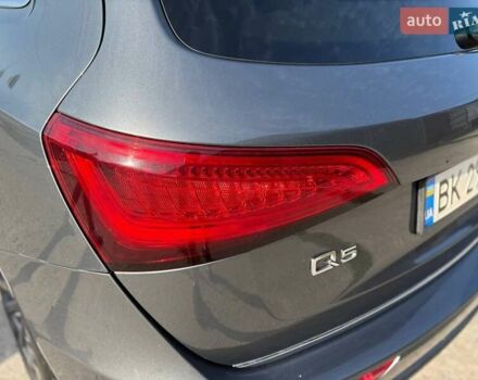 Сірий Ауді Ку 5, об'ємом двигуна 2 л та пробігом 218 тис. км за 14800 $, фото 5 на Automoto.ua
