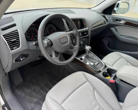 Сірий Ауді Ку 5, об'ємом двигуна 2 л та пробігом 90 тис. км за 14500 $, фото 8 на Automoto.ua