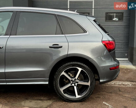 Серый Ауди Ку 5, объемом двигателя 3 л и пробегом 181 тыс. км за 15999 $, фото 5 на Automoto.ua