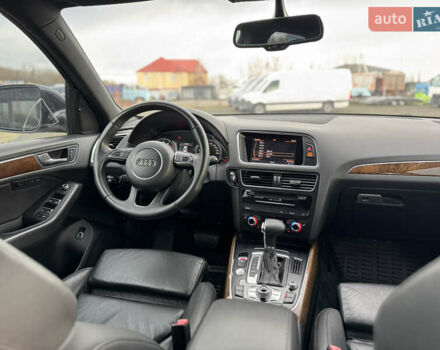 Серый Ауди Ку 5, объемом двигателя 2 л и пробегом 190 тыс. км за 15750 $, фото 26 на Automoto.ua