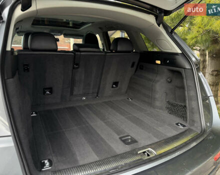 Серый Ауди Ку 5, объемом двигателя 2 л и пробегом 188 тыс. км за 14350 $, фото 17 на Automoto.ua