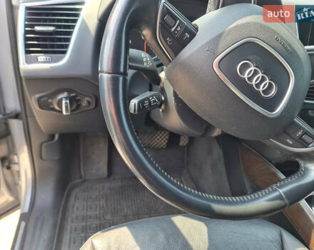 Серый Ауди Ку 5, объемом двигателя 1.98 л и пробегом 130 тыс. км за 17000 $, фото 3 на Automoto.ua