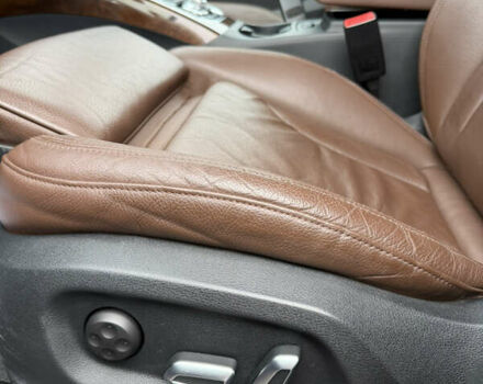 Сірий Ауді Ку 5, об'ємом двигуна 3 л та пробігом 134 тис. км за 16900 $, фото 4 на Automoto.ua