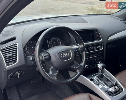 Серый Ауди Ку 5, объемом двигателя 2 л и пробегом 179 тыс. км за 15750 $, фото 27 на Automoto.ua