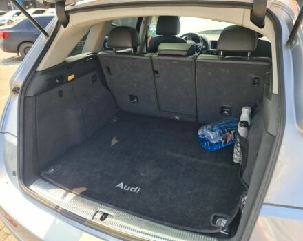 Сірий Ауді Ку 5, об'ємом двигуна 2 л та пробігом 130 тис. км за 16500 $, фото 17 на Automoto.ua