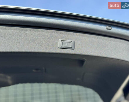 Серый Ауди Ку 5, объемом двигателя 2 л и пробегом 225 тыс. км за 14600 $, фото 25 на Automoto.ua