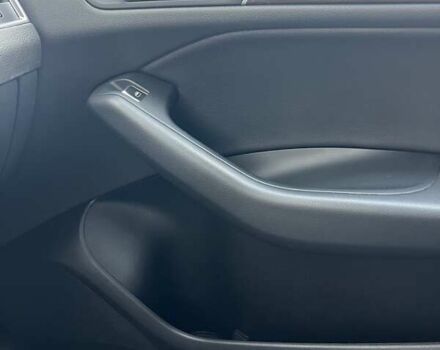 Серый Ауди Ку 5, объемом двигателя 1.98 л и пробегом 170 тыс. км за 16600 $, фото 24 на Automoto.ua