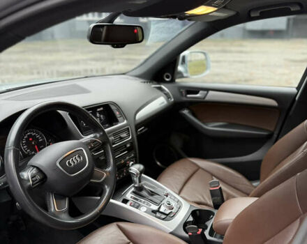 Сірий Ауді Ку 5, об'ємом двигуна 2 л та пробігом 180 тис. км за 16800 $, фото 12 на Automoto.ua