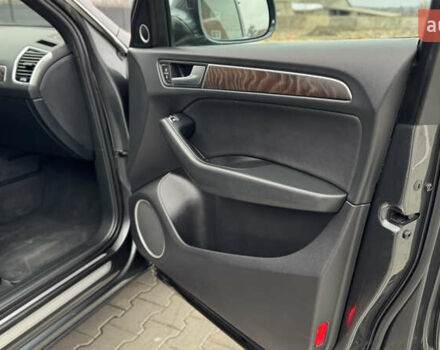 Сірий Ауді Ку 5, об'ємом двигуна 2 л та пробігом 177 тис. км за 15777 $, фото 29 на Automoto.ua