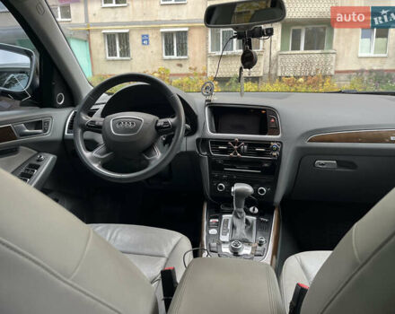 Серый Ауди Ку 5, объемом двигателя 1.98 л и пробегом 185 тыс. км за 19300 $, фото 6 на Automoto.ua