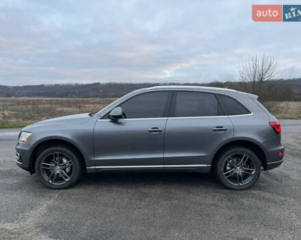 Серый Ауди Ку 5, объемом двигателя 2 л и пробегом 180 тыс. км за 16000 $, фото 1 на Automoto.ua