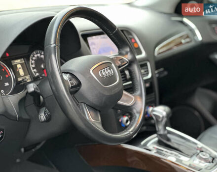 Сірий Ауді Ку 5, об'ємом двигуна 2 л та пробігом 213 тис. км за 15500 $, фото 63 на Automoto.ua