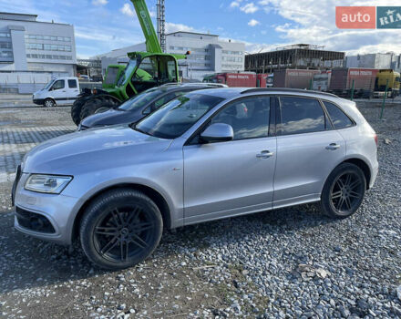 Серый Ауди Ку 5, объемом двигателя 2 л и пробегом 210 тыс. км за 25500 $, фото 1 на Automoto.ua