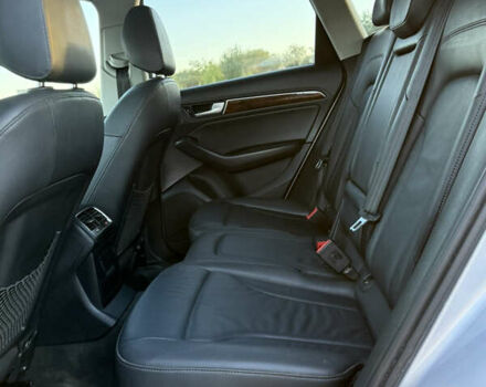 Сірий Ауді Ку 5, об'ємом двигуна 2 л та пробігом 210 тис. км за 14999 $, фото 39 на Automoto.ua