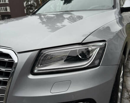 Сірий Ауді Ку 5, об'ємом двигуна 2 л та пробігом 180 тис. км за 16800 $, фото 4 на Automoto.ua