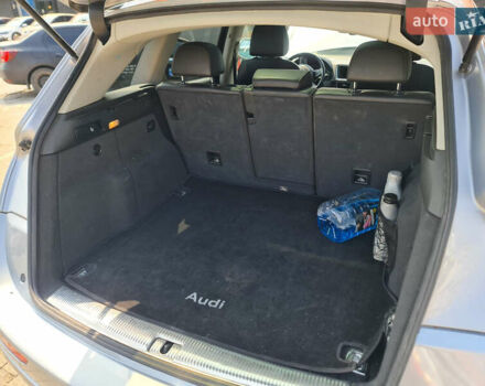 Серый Ауди Ку 5, объемом двигателя 1.98 л и пробегом 130 тыс. км за 17000 $, фото 11 на Automoto.ua