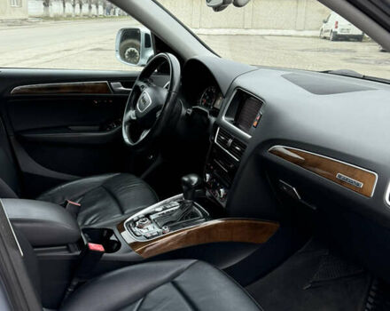 Серый Ауди Ку 5, объемом двигателя 2 л и пробегом 210 тыс. км за 13999 $, фото 38 на Automoto.ua