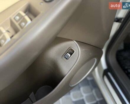 Сірий Ауді Ку 5, об'ємом двигуна 1.98 л та пробігом 212 тис. км за 13700 $, фото 28 на Automoto.ua